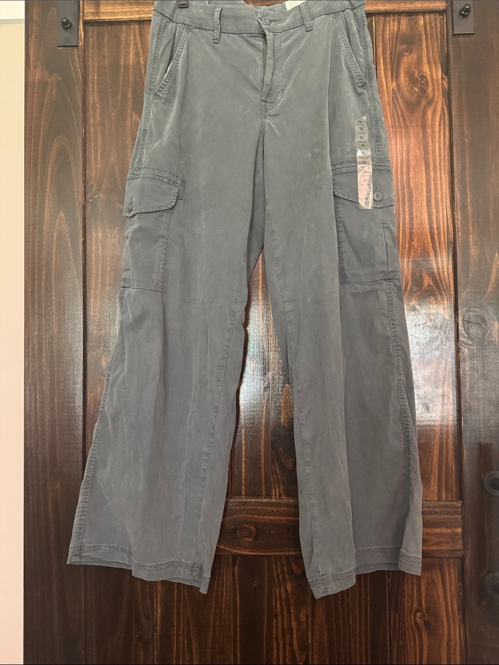 Wide-Leg Cargo Pants in Teal.
They have Stretch!
Check out our Bundle Deal!